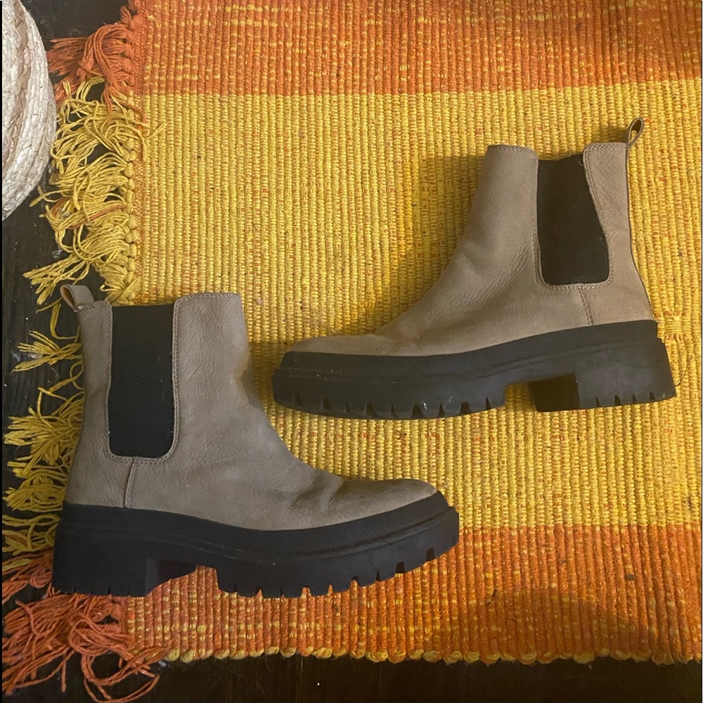LUCKY BRAND platform boots